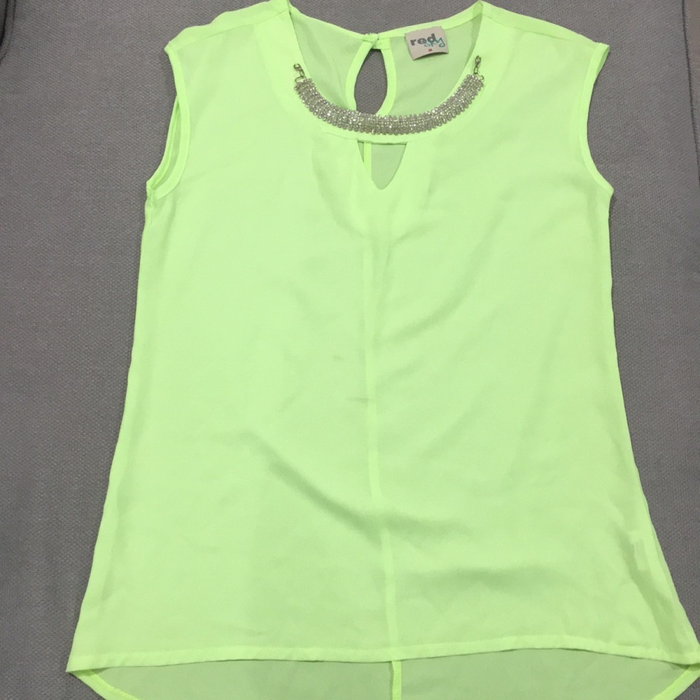 Sleeveless blouse